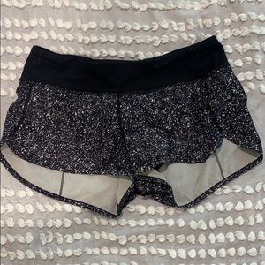 LULULEMON RARE shorts 2.5” inseam
